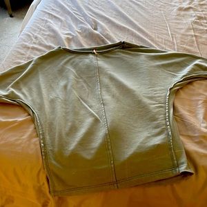 Free People slouchy mint sweatshirt. Super cozy. Like new condition.